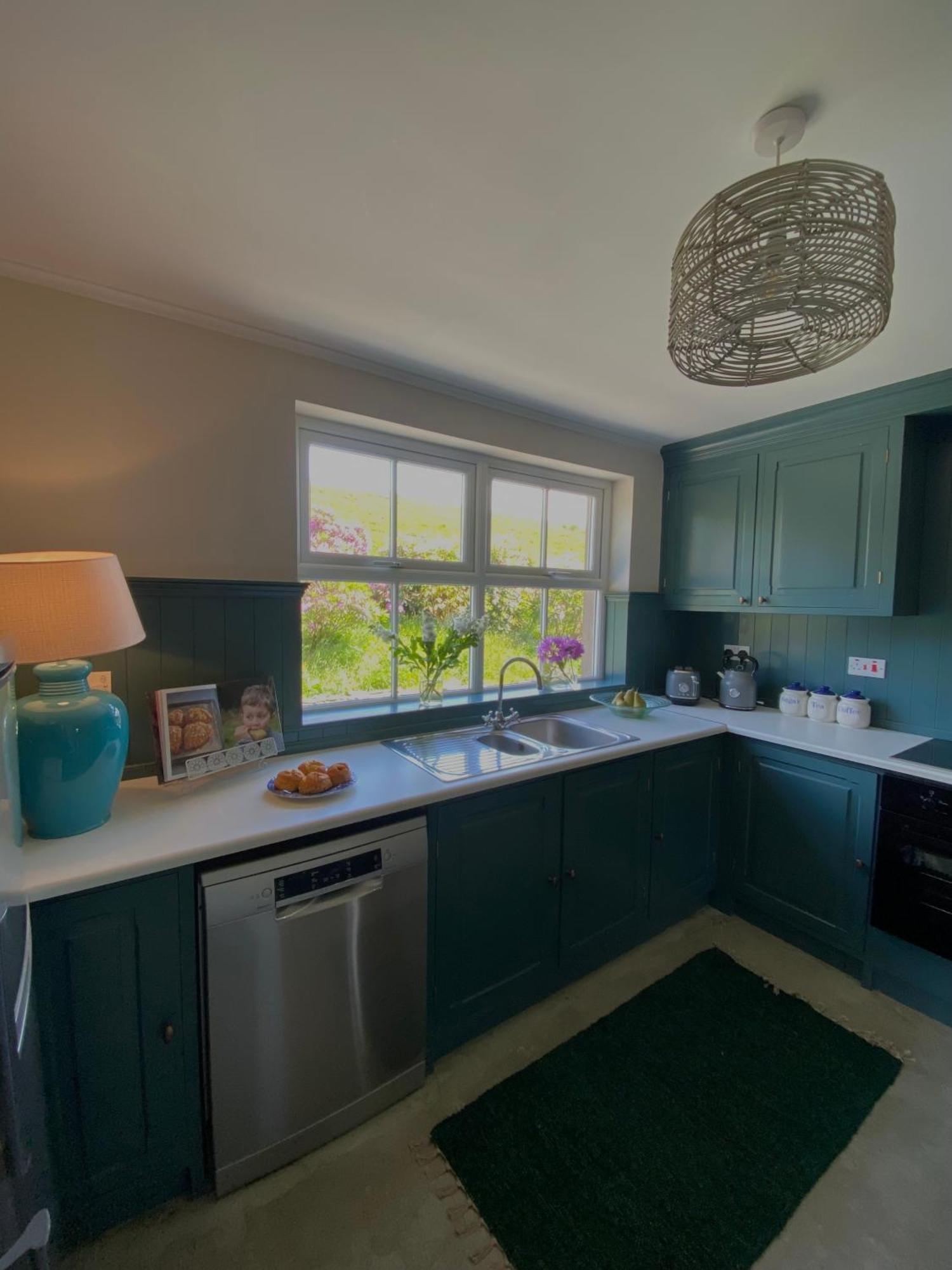 Shanakeever Farm - 3 Bedroom Apartment Клифдън Екстериор снимка